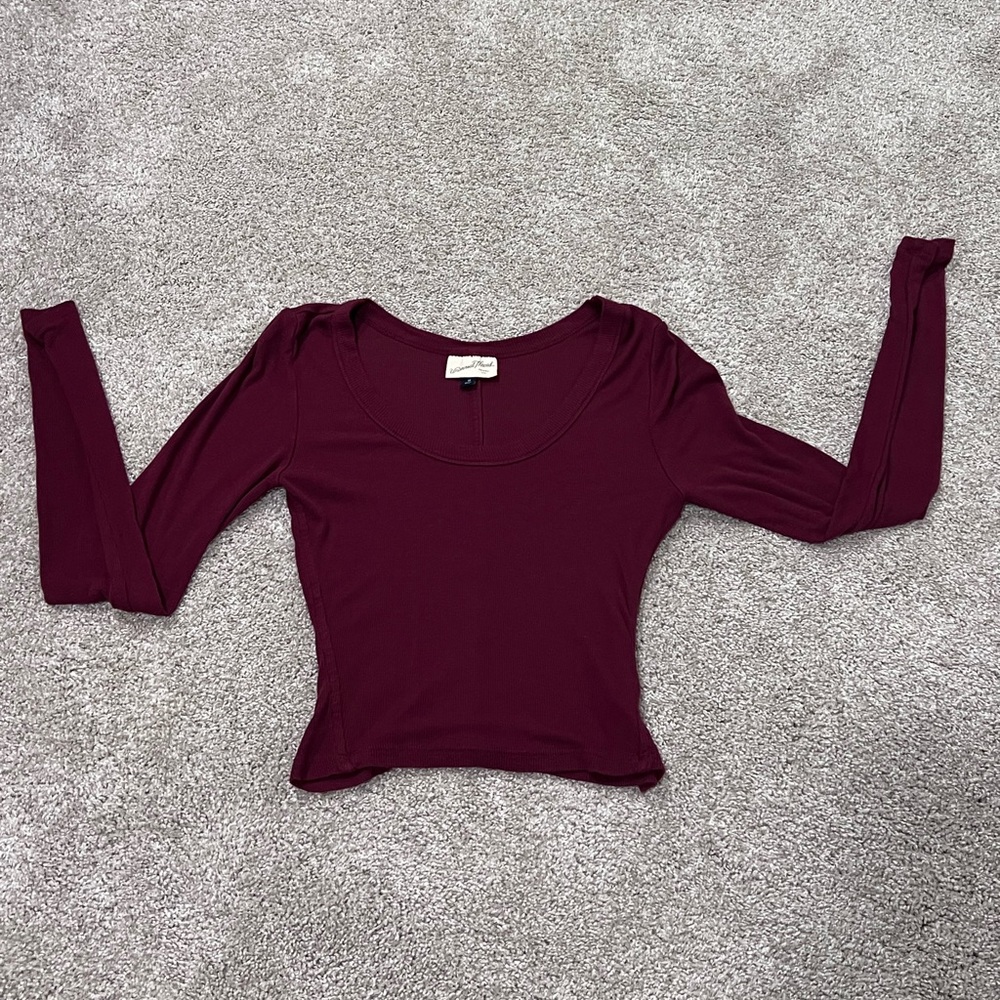 Women’s universal thread long sleeve shirt